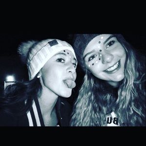 Meet your Posher, Sawyer